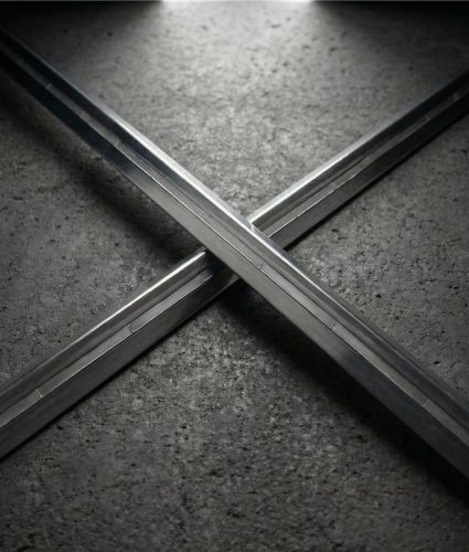 Magnetic chamfer with concrete background